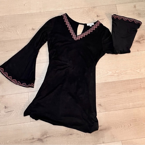 Pretty Black with Pink dress. NWT - Picture 2 of 9